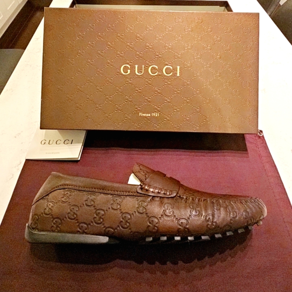 New GUCCI Guccissima GG Logo Monogram Loafer Soft Chocolate Brown Leather.